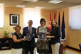 El Ayuntamiento de Pozuelo renueva su apoyo a los enfermos de Alzheimer del municipio y a sus familias