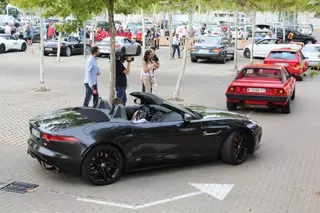 Pacientes del Hospital Puerta de Hierro disfrutaron de la jornada 'Cars For Smiles'