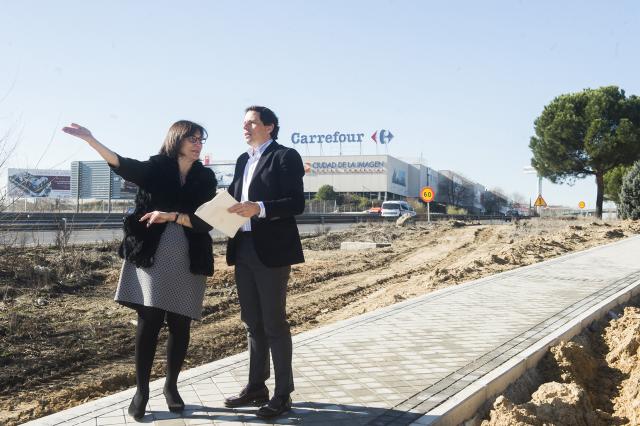 El Ayuntamiento de Pozuelo invierte medio millón de euros en un itinerario peatonal de más de 1.500 metros de aceras