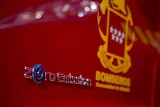 Los bomberos de la Comunidad de Madrid incorporan a su flota 19 vehículos eléctricos