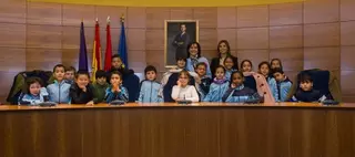 Más de 400 escolares visitarán este curso el Ayuntamiento para conocer su funcionamiento y la historia de Pozuelo

