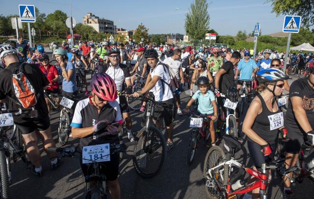 La Fiesta de la Bicicleta celebrada en Pozuelo de Alarcón reunió más de un millar de participantes