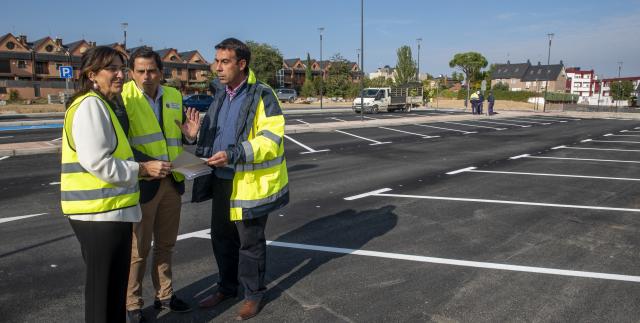 Las obras del nuevo aparcamiento de la calle Diamante permitirán el estacionamiento de 130 vehículos