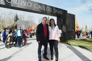 Susana Pérez Quislant y Carlos Sainz inauguran el parque deportivo y de ocio que lleva el nombre del piloto
