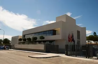 Servicio de estudio 24 horas en la Biblioteca Municipal Universitaria ESIC para el periodo de exámenes

