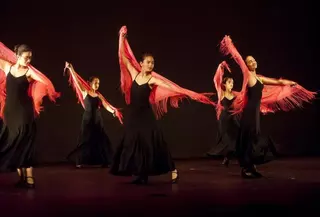 Los alumnos de danza de la Escuela Municipal de Música y Danza celebran su fin de curso con actuaciones en el MIRA Teatro