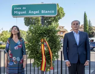 Pozuelo recuerda a Miguel Ángel Blanco en el XXII aniversario de su secuestro y asesinato