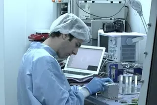 Un estudiante de  Pozuelo de 16 años crea el tercer satélite más pequeño del mundo