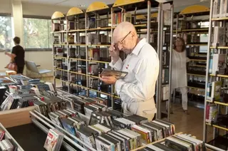 El Ayuntamiento recuerda que ha ampliado el préstamo de libros y demás fondos en las bibliotecas municipales durante la época estival