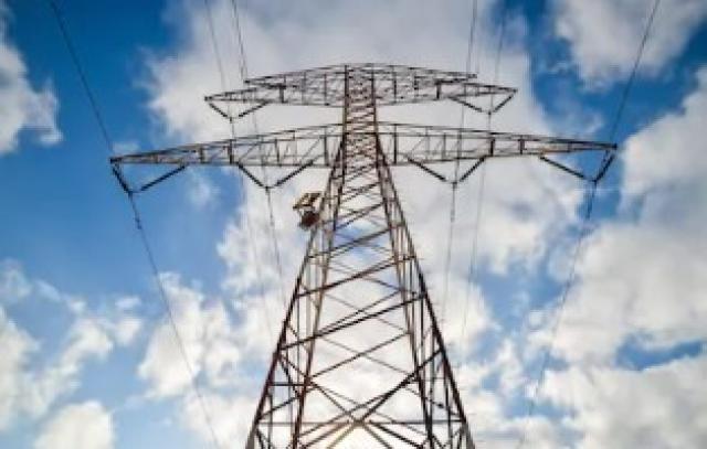 La electricidad de las dependencias municipales y el alumbrado público de Pozuelo provendrá al 100% de las energías renovables