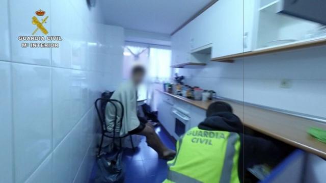 La Guardia Civil detiene en Las Rozas a los presuntos autores de varios robos cometidos con violencia