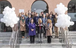Pozuelo guardó un minuto de silencio en señal de rechazo a la violencia de género y apoyo a las víctimas