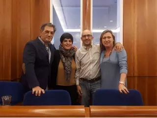 PSOE: "PP y Vox votan en contra del aparcamiento gratuito para el comercio y la hostelería local"