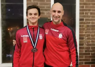 Alberto Luque, miembro del Club Esgrima Pozuelo, conquista el bronce en el Campeonato del Mediterráneo