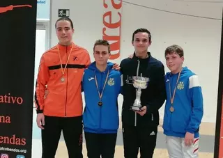Alberto Luque, del Club Esgrima Pozuelo, campeón de la segunda fase regional sub-17