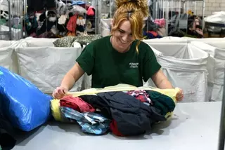 La Fundación Humana recupera 740 toneladas de textil en los municipios del oeste de Madrid para fines sociales