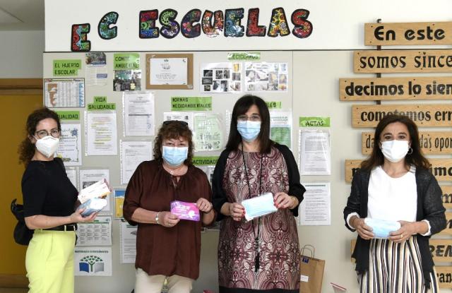 Pérez Quislant entrega un lote de mascarillas infantiles al colegio Asunción de Nuestra Señora