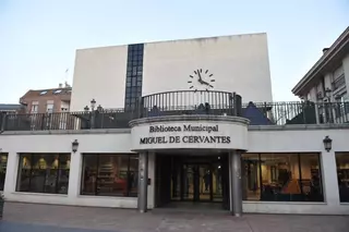 El PSOE de Pozuelo reclama la apertura de bibliotecas y polideportivos municipales