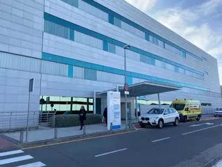 Los hospitales madrileños atendieron durante la pandemia a 10.772 pacientes de más de 80 años, el 25% del total de los ingresados