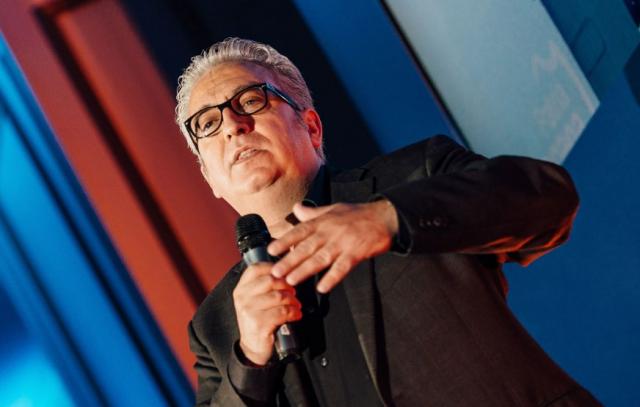 Éxito de público en la actuación que el humorista Leo Harlem ofreció este sábado en el auditorio El Torreón