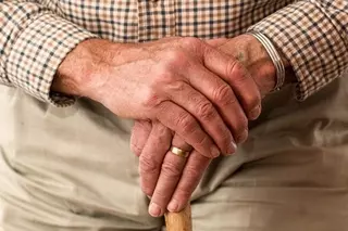 Detenido el director de una residencia de Las Rozas y una médica por drogar a ancianos para robarles dinero