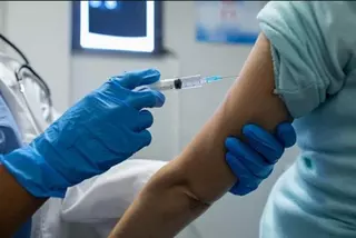 La campaña de vacunación contra la gripe se adelanta a la primera quincena de Octubre
