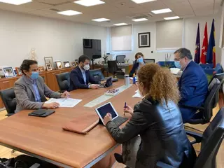 El Ayuntamiento anuncia bajada de impuestos, protección a las familias y autónomos y endeudamiento cero en el presupuesto de 2021