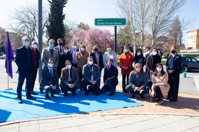 Pérez Quislant inaugura la plaza que Pozuelo dedica a la escritora Emilia Pardo Bazán