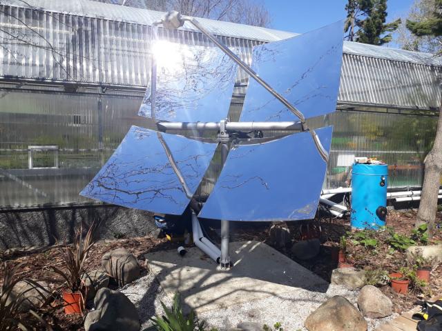 El Circuito de Energías Renovables del Aula de Educación Ambiental incorpora una novedosa parábola solar