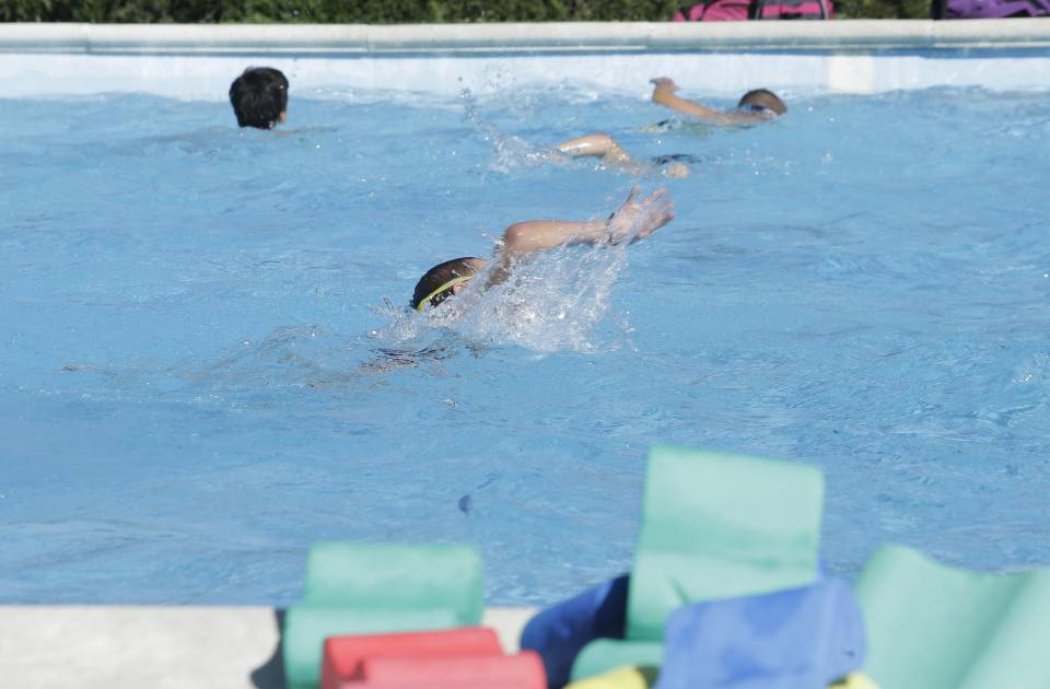 El Ayuntamiento de Pozuelo amplía el personal sanitario y de socorrismo para la campaña de verano