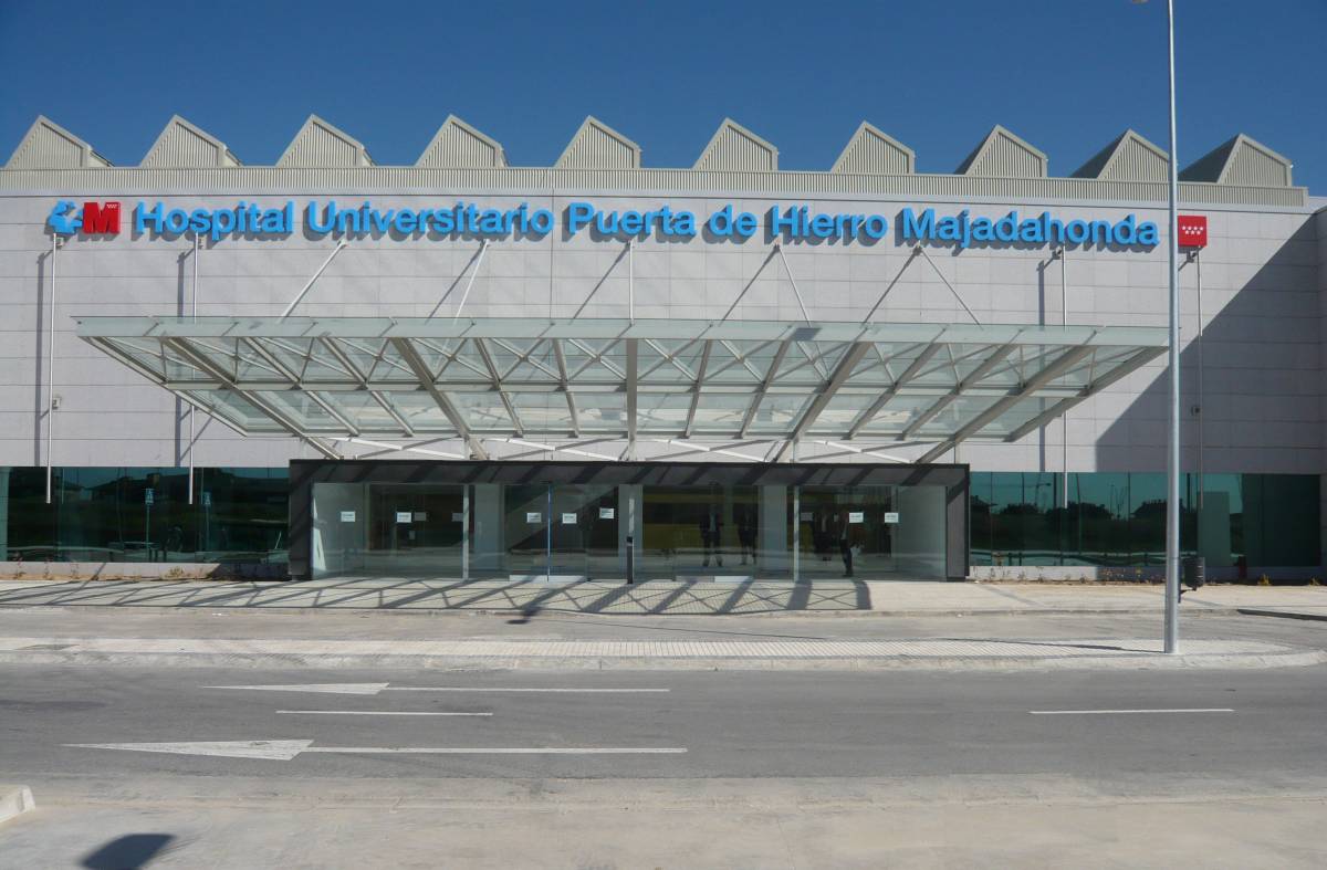 La auto-cita para vacunarse en el Hospital Puerta de Hierro de Majadahonda comenzará a funcionar el próximo martes