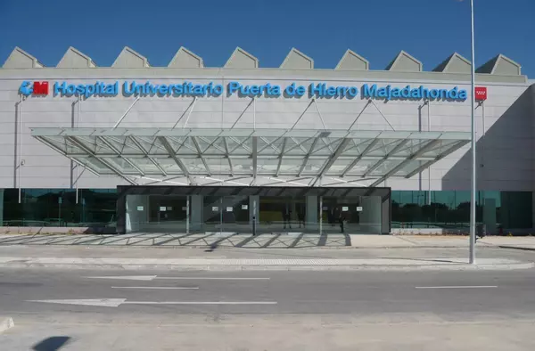 La auto-cita para vacunarse en el Hospital Puerta de Hierro de Majadahonda comenzará a funcionar el próximo martes