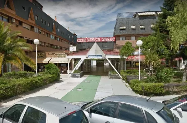 Una vecina de Las Rozas se atrinchera durante 8 horas en su infravivienda para evitar el desahucio