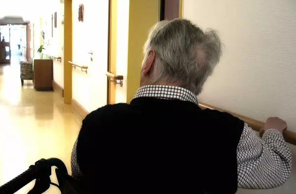 El 96,8% de los trabajadores en residencias madrileñas y el 95,6% de sus mayores tenían anticuerpos tras vacunarse de COVID-19