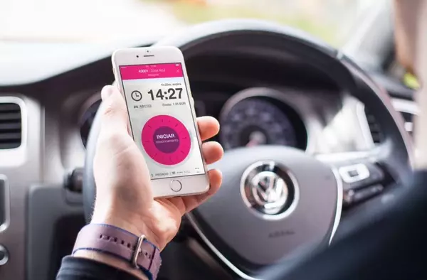 Los conductores de Pozuelo podrán pagar el aparcamiento en zona regulada a través del móvil con una nueva App
