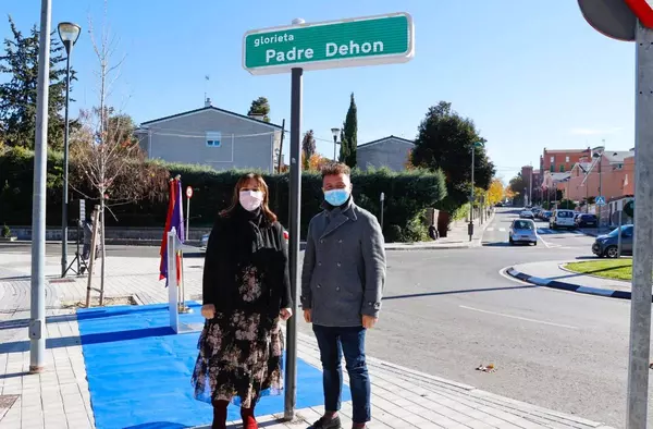 Pozuelo de Alarcón dedica una glorieta al fundador de ESIC, el Padre Dehon