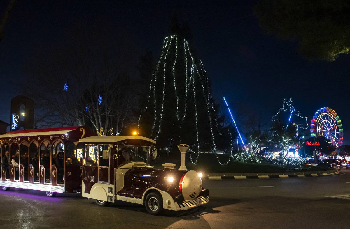 El Tren de la Navidad de Pozuelo arranca este miércoles y recorrerá las principales calles de la ciudad