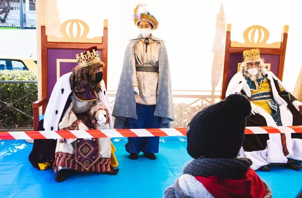 Los Reyes Magos de Oriente adelantan su llegada a Pozuelo para recoger las cartas de los más pequeños