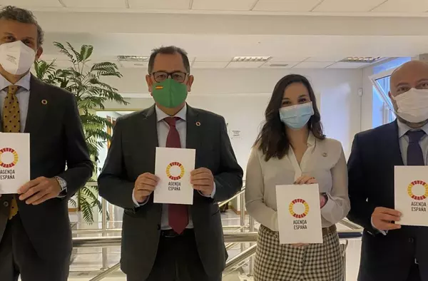VOX Pozuelo vota a favor de una moción para cesar al ministro Alberto Garzón