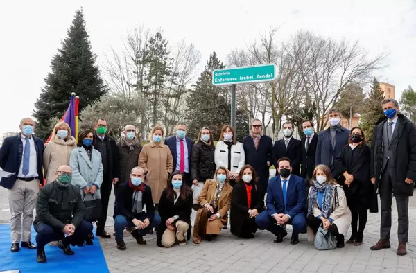 Pozuelo inaugura una glorieta dedicada a la enfermera del siglo XVIII Isabel Zendal