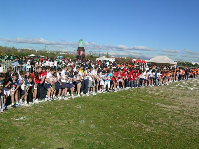 Más de un millar de jóvenes corrieron en el Cross Día del Maestro