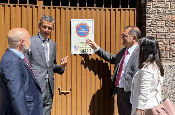 Se elimina la tasa de vado en Pozuelo tras la aprobación de la propuesta de Vox