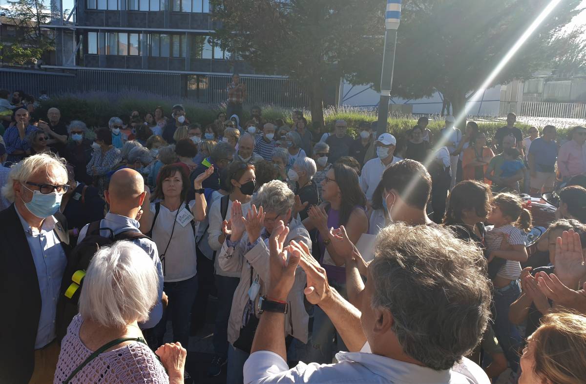 PSOE y Somos Pozuelo convocan una nueva concentración mañana para reabrir las urgencias en Pozuelo