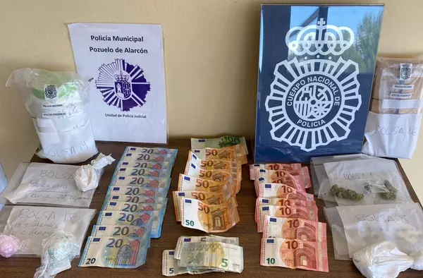 Desmantelado un punto de venta de sustancias estupefacientes ubicado en un domicilio de Pozuelo