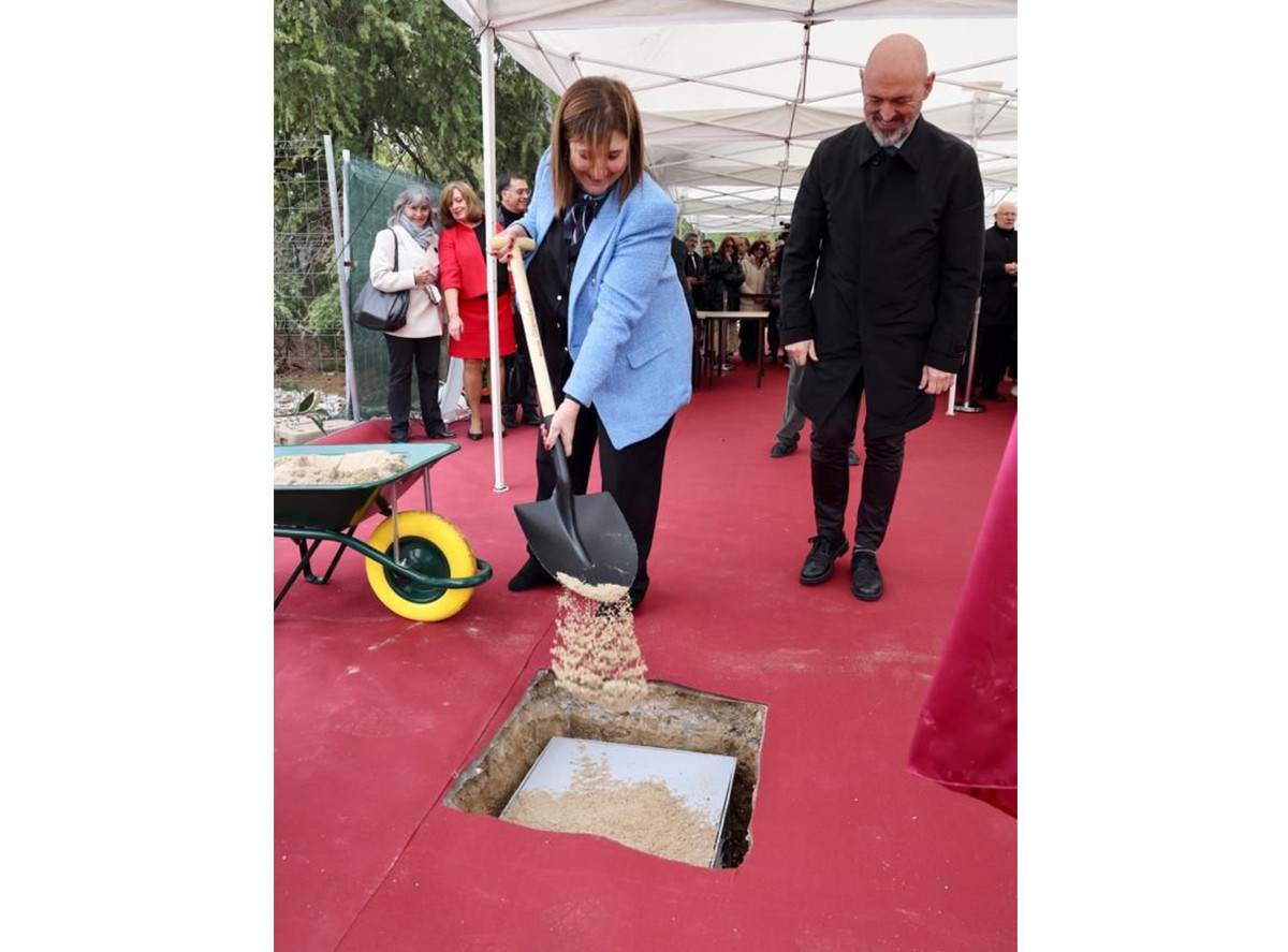Primera piedra para la nueva Facultad de Económicas del campus de Pozuelo