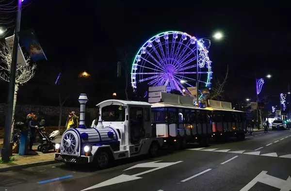 Arranca el Tren de la Navidad que circulará hasta el próximo 6 de enero en Pozuelo