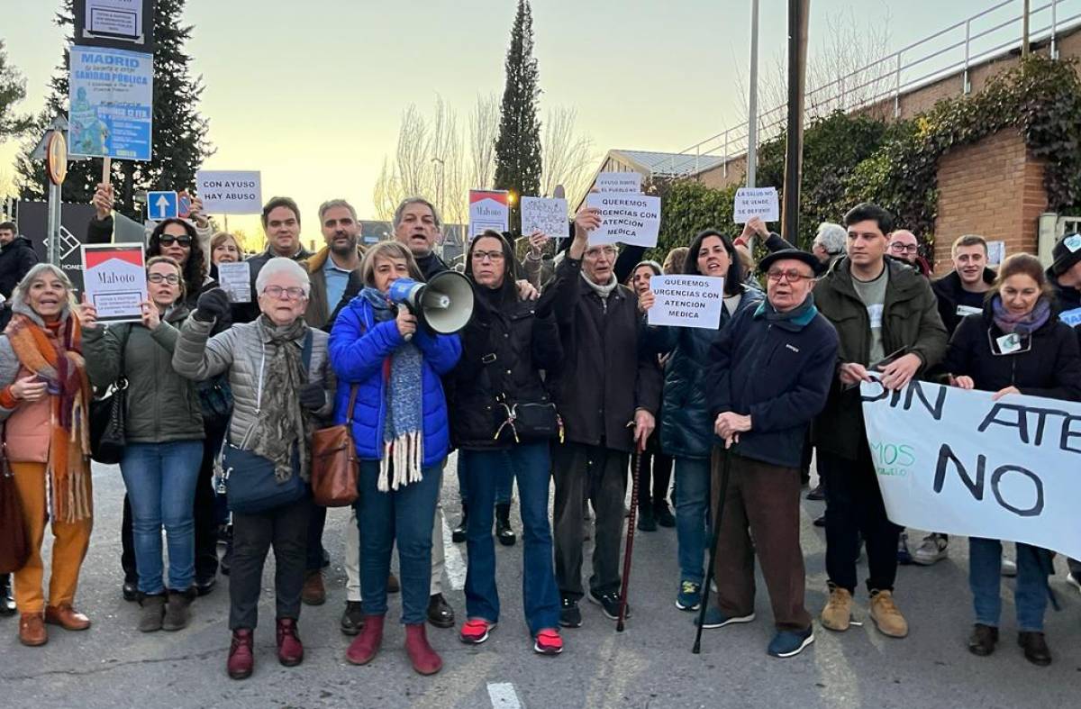 Pozuelo vuelve a salir a la calle en defensa de la sanidad pública