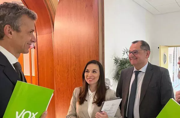 VOX propone la construcción de una residencia de estudiantes y la remodelación del centro municipal de mayores  en Pozuelo de Alarcón