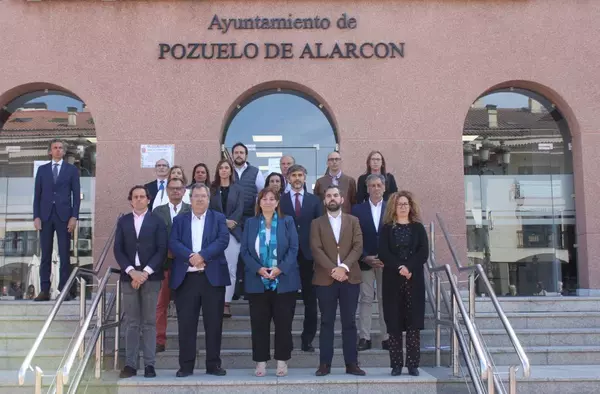 Pozuelo de Alarcón guarda un minuto de silencio por la última víctima de violencia de género de la región