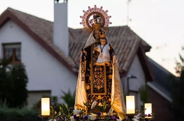 La Misa y Procesión ponen el broche de oro a las fiestas del Carmen de Pozuelo 